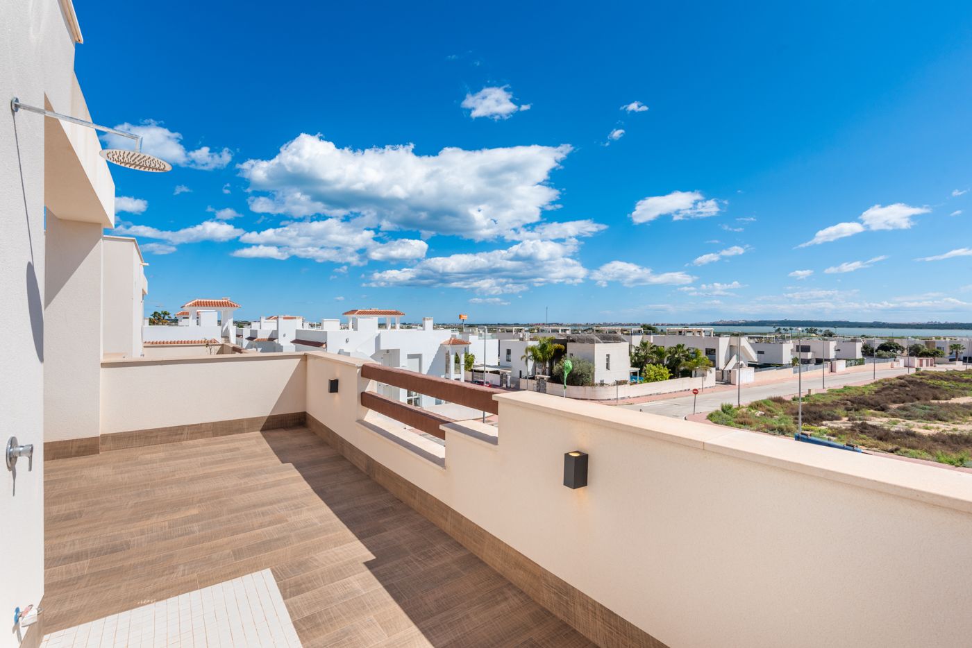 Exterior of 3-bedroom new-build villa from street level, Ciudad Quesada, Rojales