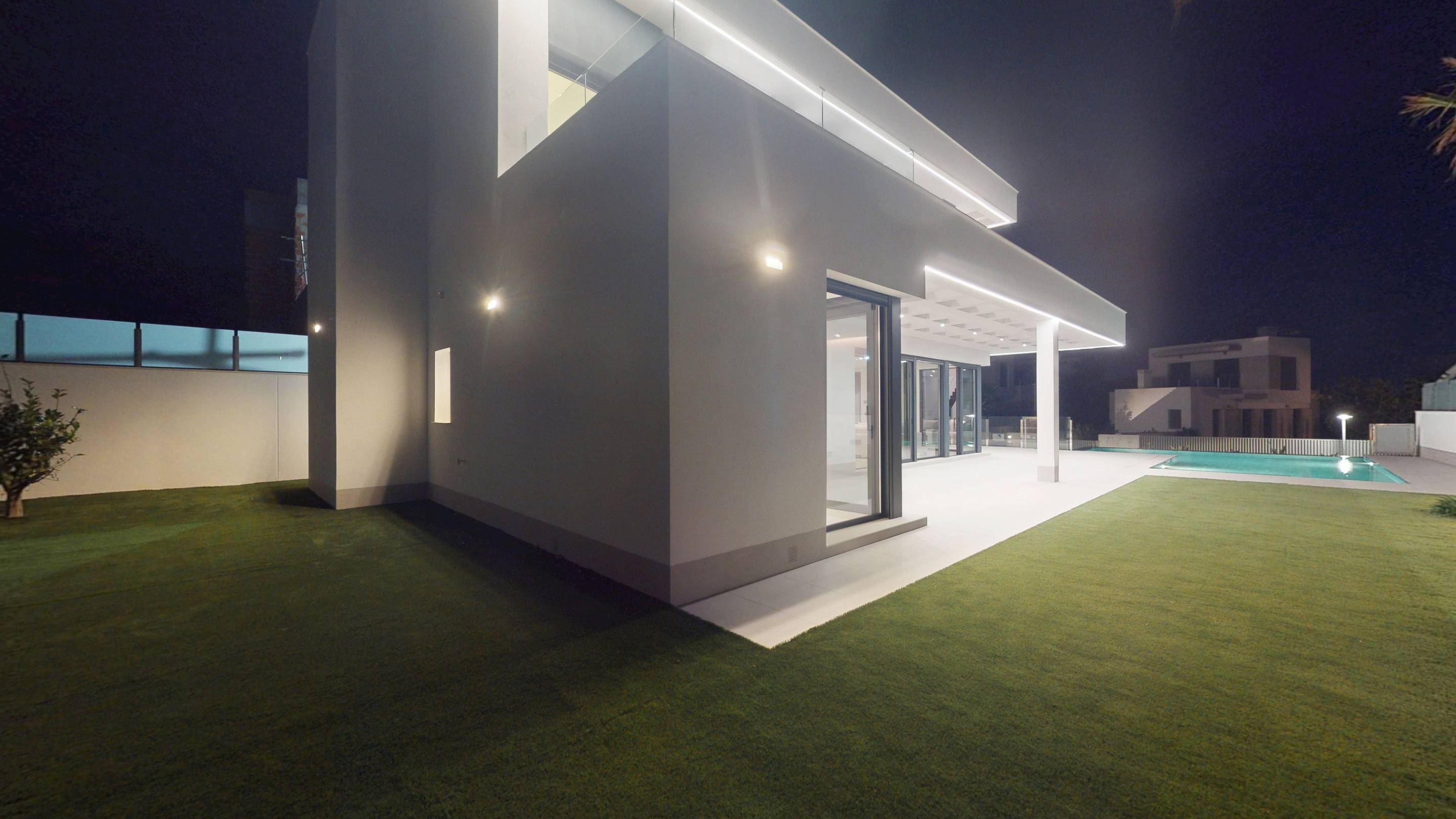 Interior room with natural light in 3-bedroom villa, Finestrat Hills