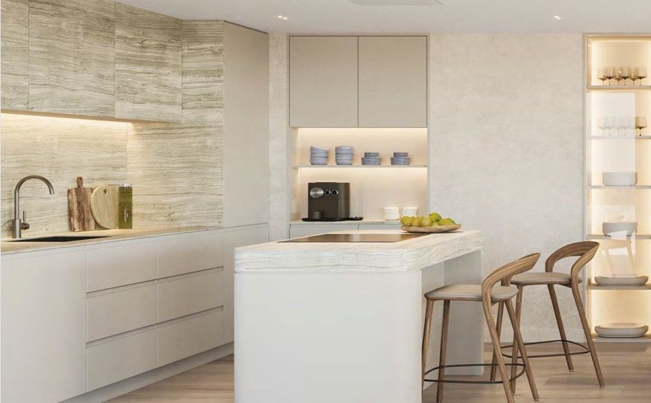 Fitted kitchen with white units in new-build apartment, Parque Central, Estepona