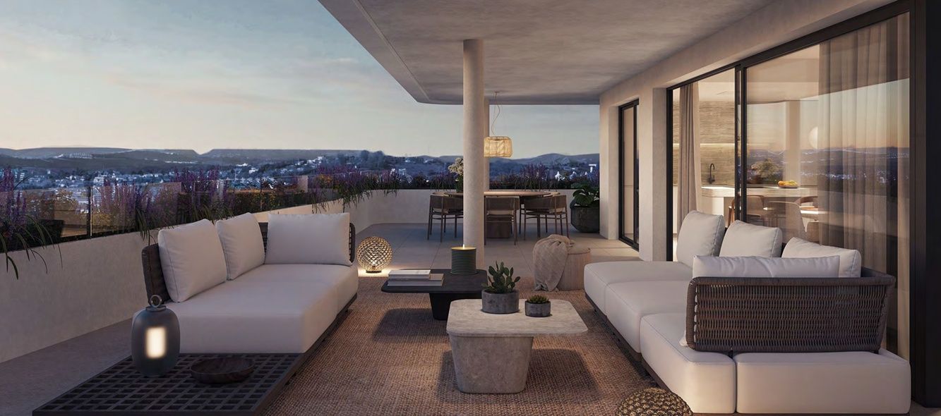 Second bathroom with tiled walls and shower in 2-bedroom new-build apartment, Parque Central