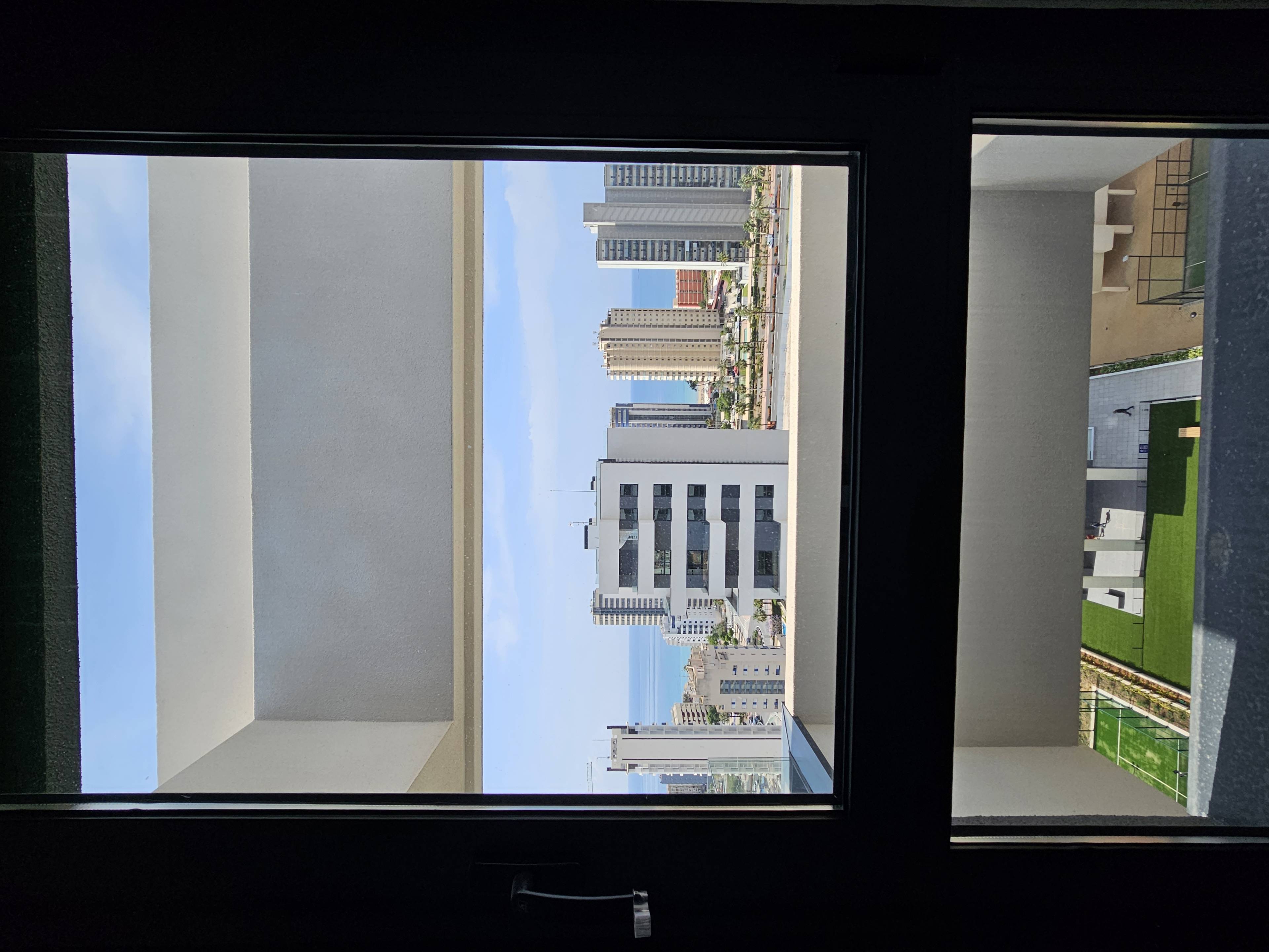 Street-level view of residential tower, Playa Arenal-Bol, Calpe