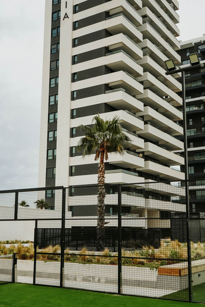 Open-plan interior of 2-bedroom penthouse on 15th floor, Playa Arenal-Bol, Calpe
