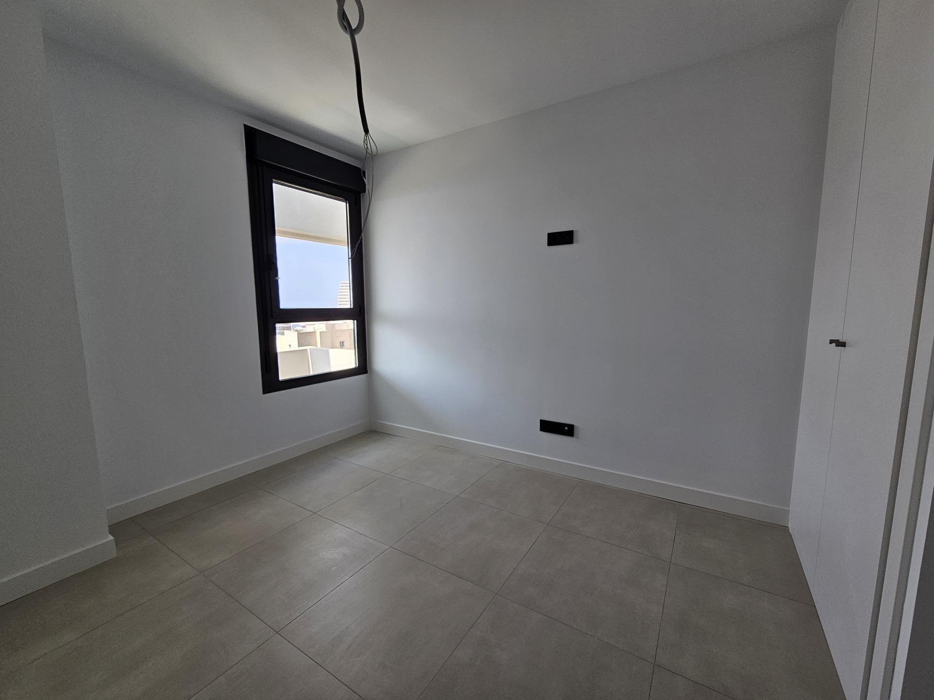 Pool and amenities area of complex, Playa Arenal-Bol, Calpe