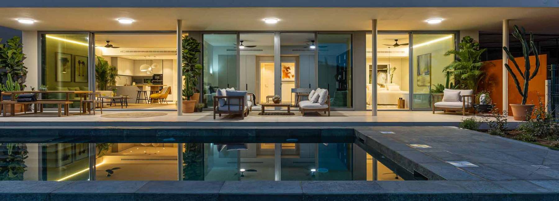Open-plan living area in 3-bedroom new-build villa, El Higuerón, Fuengirola