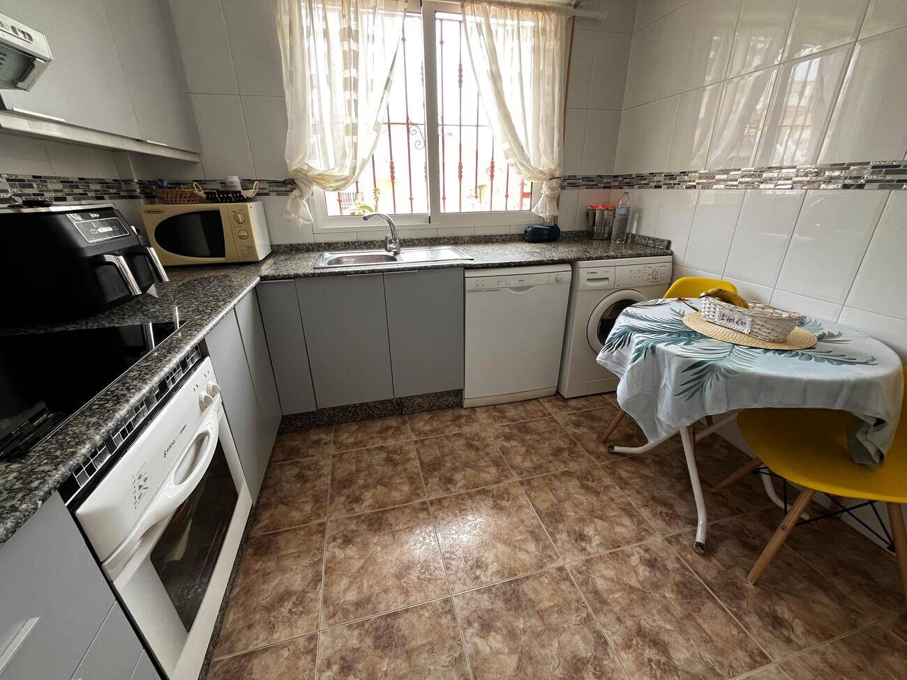 Storage cupboard or utility space in duplex, Centro, Torrevieja