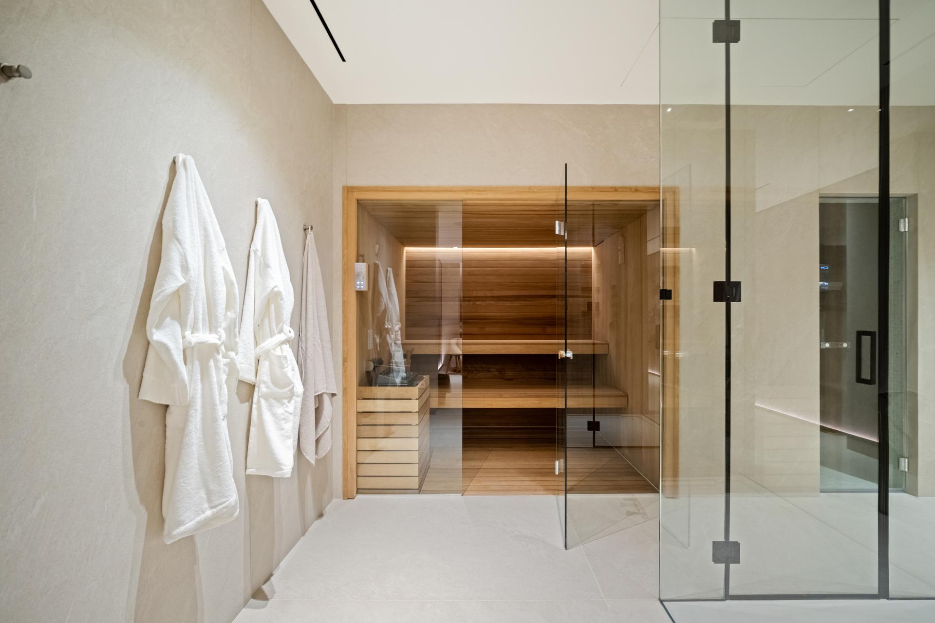 Fifth bedroom in 6-bedroom new-build villa, La Quinta, Benahavis