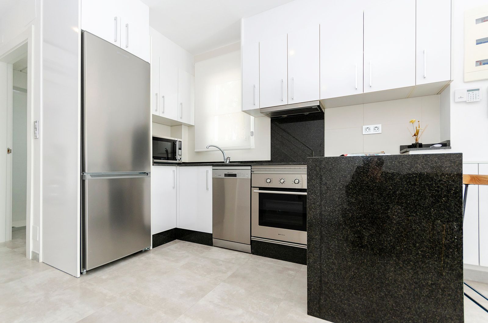 Third bedroom in 3-bedroom new-build villa, El Limonar, Torrevieja