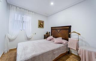 Internal hallway of 4-bedroom apartment, Playa del Cura, Torrevieja