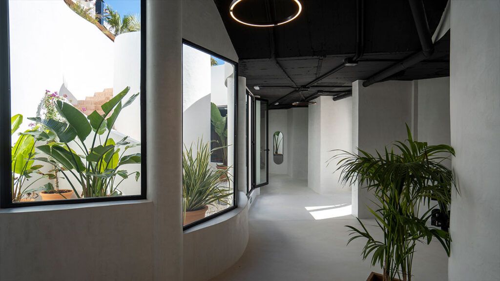 Main bathroom with walk-in shower in new-build apartment, La Cerquilla