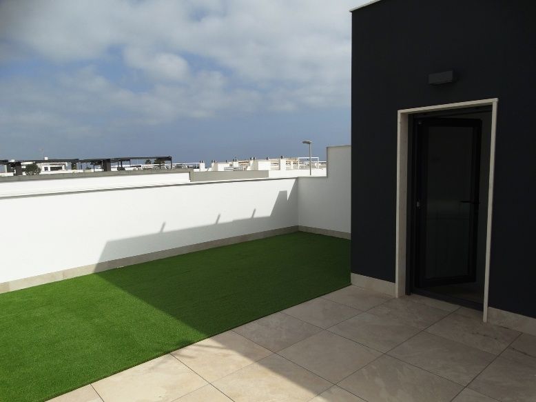 Rooftop solarium with seating area in new-build townhouse, Zona Pueblo, Pilar De La Horadada