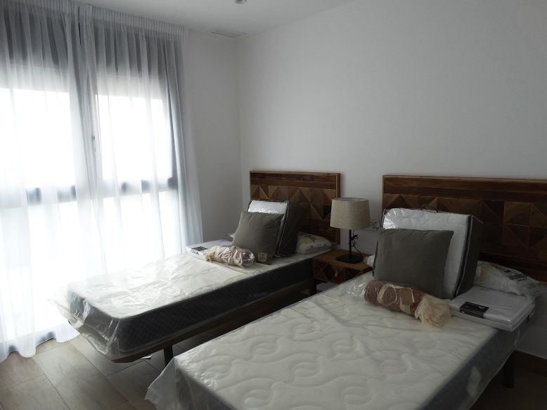 Built-in wardrobe detail in bedroom, new-build townhouse, Zona Pueblo, Pilar De La Horadada