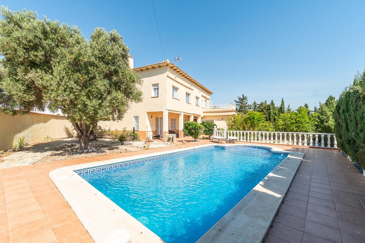 Interior living area in 4-bedroom villa, La Mata, Torrevieja