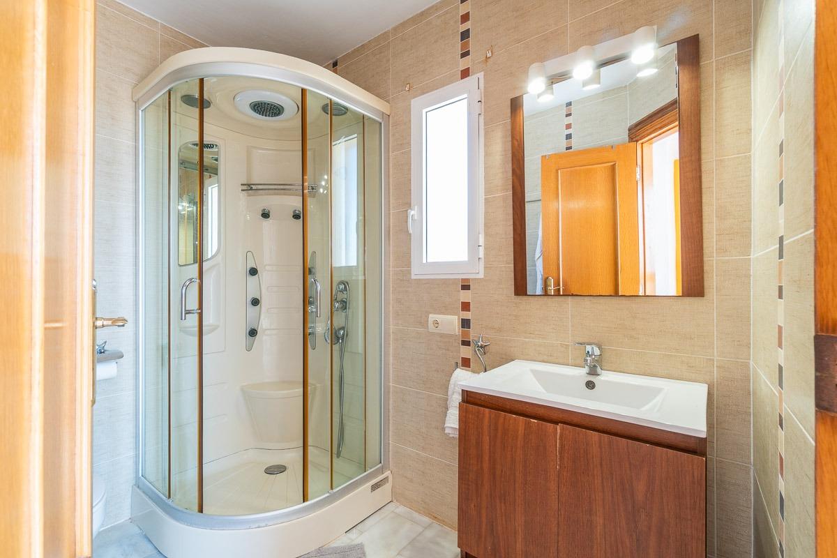 Landing area on upper floor, 4-bedroom villa, La Mata, Torrevieja