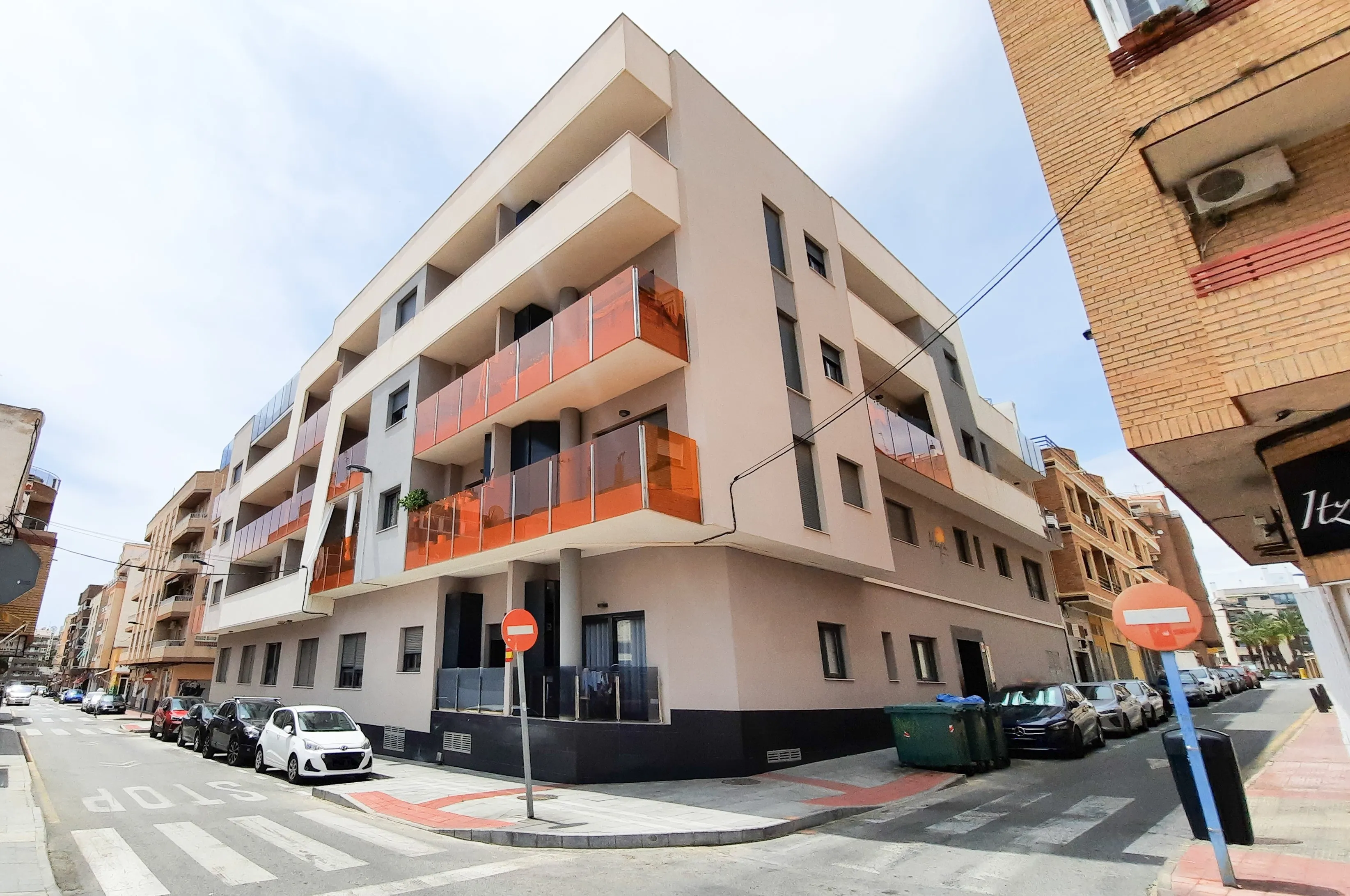 413, Bazan